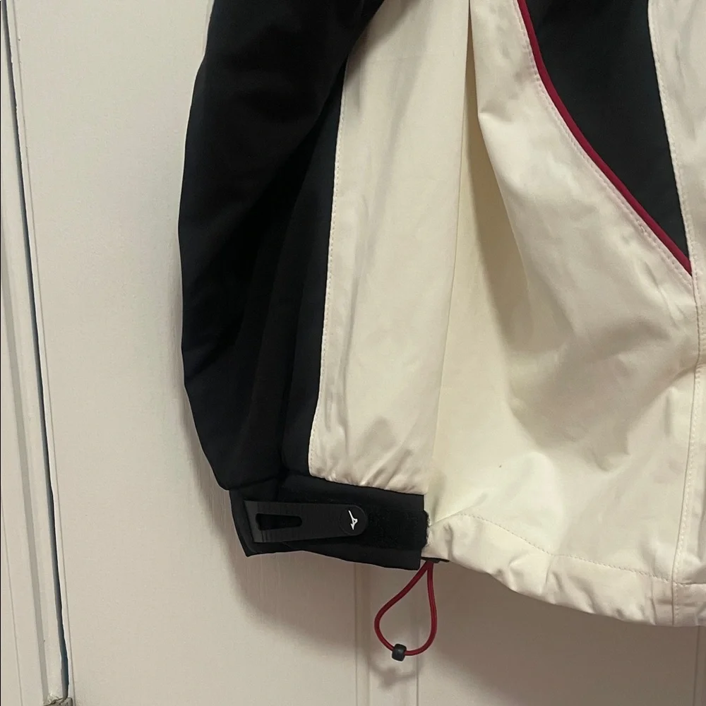 Mizuno Black‎ and White Windbreaker with Red Details